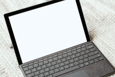 快手電商近日發(fā)布《2022快手電商信任建設(shè)報(bào)告》